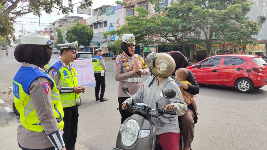 Kasat Lantas Berparas Cantik Prabumulih, Ingatkan Ini Pada Penggunaan Kendaraan