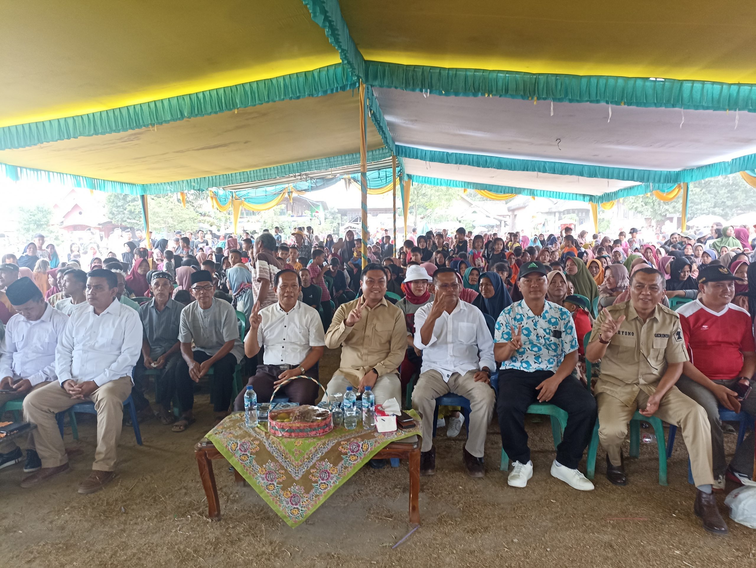 Hadiri Acara Penutupan HUT RI, H. Arlan Disambut Kehangatan Warga Sungai Medang