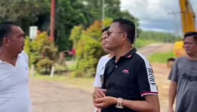 Walikota dan Wakil Walikota Prabumulih Tinjau Stadion Talang Jimar