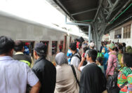 KAI Daop 1 Jakarta Terus Melayani: Antusiasme Pelanggan Kereta Api Terus Tumbuh Sepanjang Tahun 2025