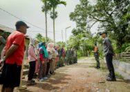 Bangun Semangat Kebersamaan, Dansatgas TMMD 127 Kendari Berikan Motivasi Personel dan Warga