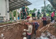Antisipasi Longsor, Talud Masjid Sepanjang Tiga Belas Meter Jadi Target Satgas TMMD 127 Di Desa Kembang