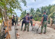 Perkokoh Infrastruktur, Satgas TMMD 127 Kendari Garap Pagar Pengaman Jembatan Sambuli