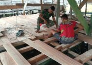Lantai Harapan untuk Ibu Suriana: Bakti Tanpa Batas Satgas TMMD 127 di Petoaha