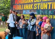 ​Dukung Penanganan Stunting, Dandim 0725/Sragen Bagikan Ratusan Paket Sembako