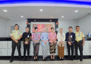 Peringati Hari Kartini, Frontliner BRI Branch Office Rawamangun Tampil Anggun Berkebaya