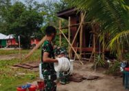 Hari Ketiga, Instalasi Listrik Tiga Sasaran MCK Umum Terus Dikerjakan