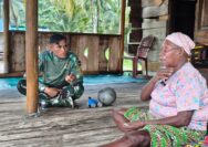 Pererat Kebersamaan, Satgas TMMD Jalin Silaturahmi Dengan Warga Kampung Keakwa