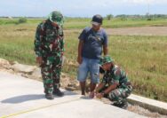 Semangat Gotong Royong Satgas TMMD 128 dan Warga Godo Bangun Rumah