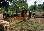 Progres Pembangunan MCK TMMD Ke-128 Terus Berjalan di Desa Pematang Sukatani