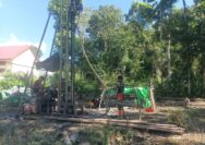Tembus Lapisan Tanah Keras, Satgas TMMD 128 Giat Cari Mata Air Bersih