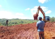 Maksimalkan Alat Berat & Tenaga Personel, Satgas TMMD 128 Terus Genjot Pembuatan Jalan di Umbu Wangu