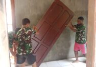 Pembangunan Rumah Warga di Sansundi Hampir Rampung, Satgas TMMD Mulai Pasang Pintu