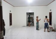 TAK KENAL LELAH APALAGI MENYERAH, SATGAS TMMD KE-128 KODIM 0402/OKI LEMBUR MALAM