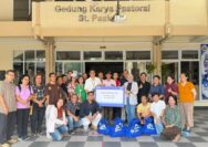 BRI Region 6 Salurkan 200 Paket Sembako Melalui Program CSR kepada Jemaat Gereja St. Paskalis