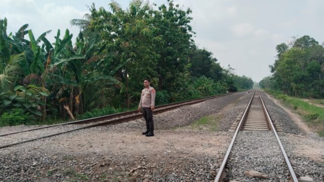 Polres OKU Timur Evakuasi Korban Kecelakaan KA, Penanganan Dilakukan Sesuai Prosedur